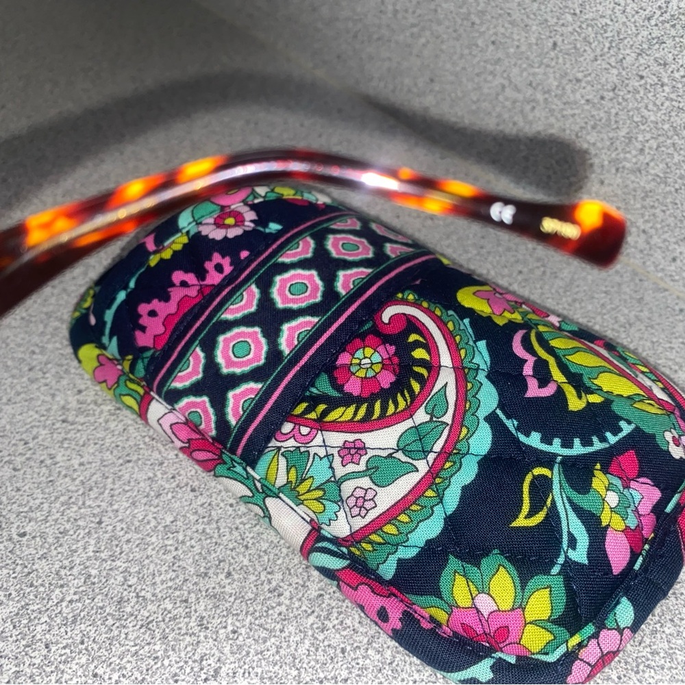 Vera Bradley Rheba Polarized Sunglasses African Violet/Paisley Print Case NWT - Picture 9 of 13